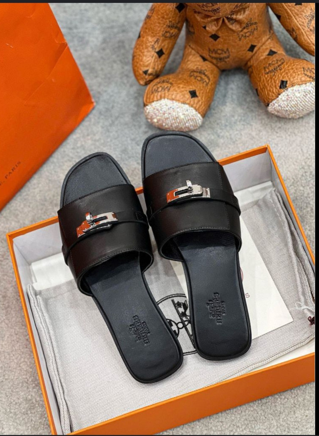 HM SLIDES Black